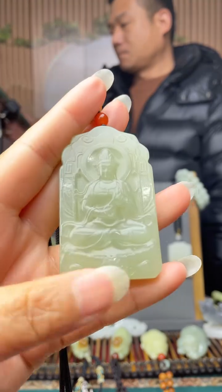 颈饰未镶嵌和田玉拍一发一