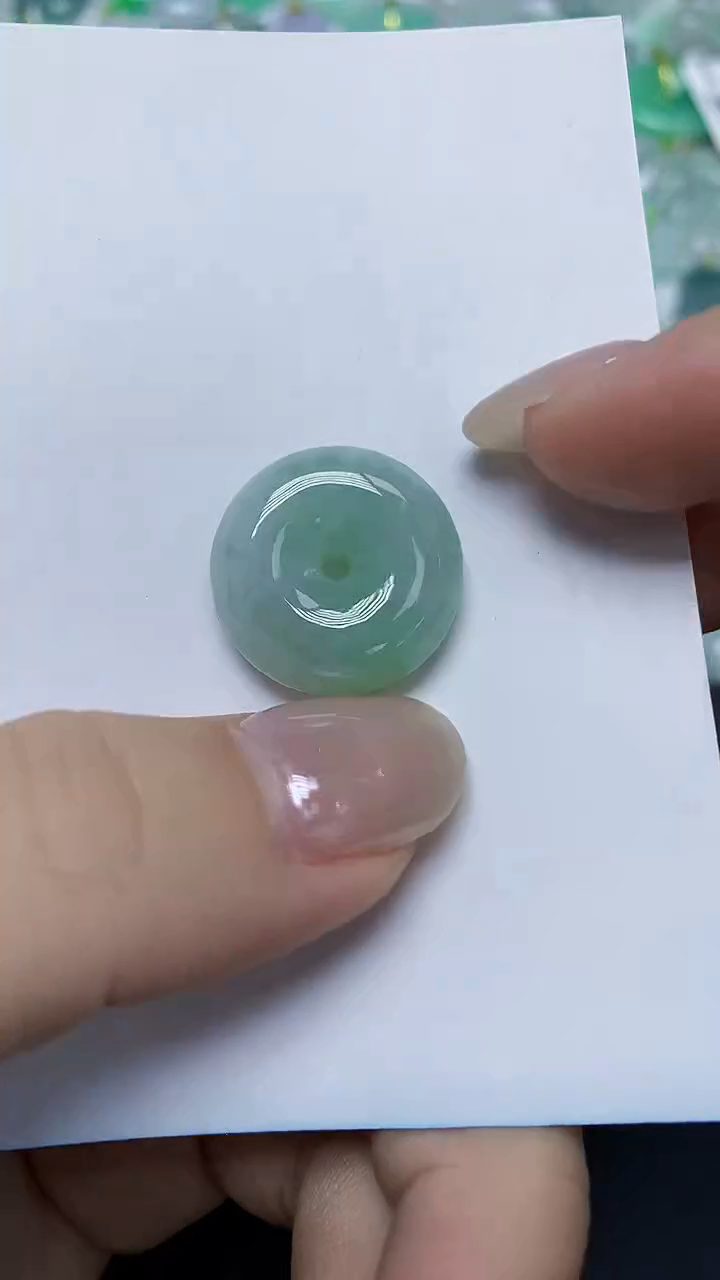 翡翠未镶嵌颈饰天然缅甸翡翠A货