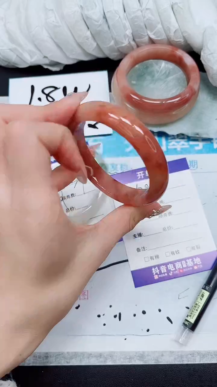 【闪购商品】石英质玉手镯未镶嵌A179-56/57