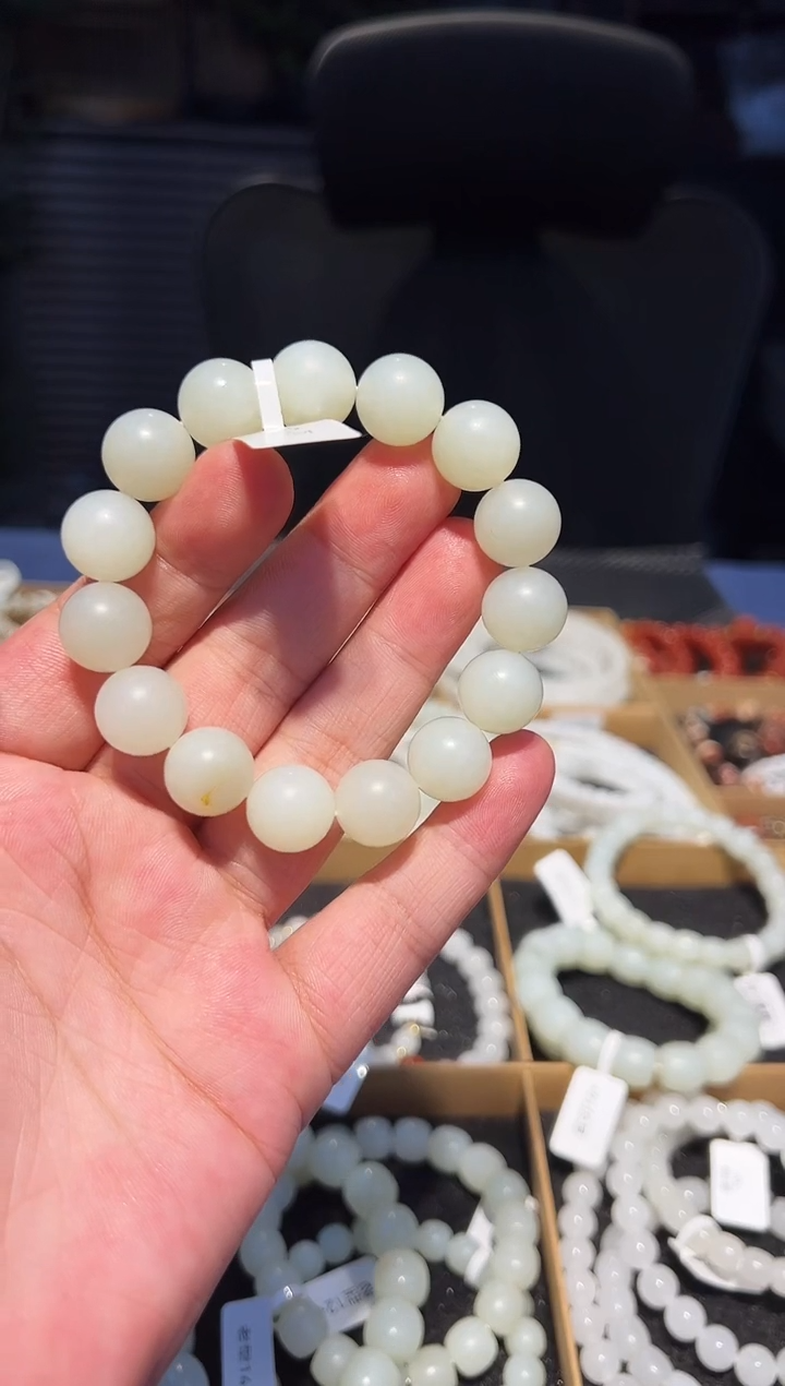 未镶嵌手串和田玉14+