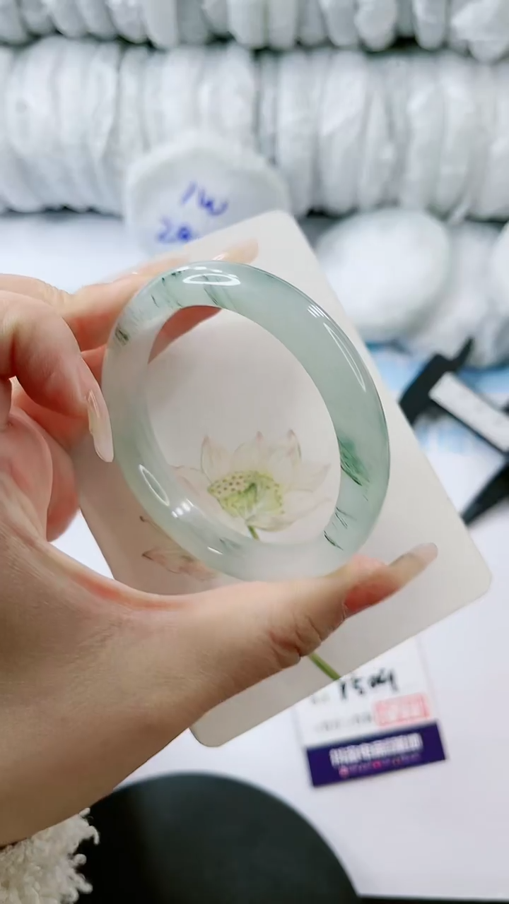 【闪购商品】石英质玉手镯未镶嵌多样性发货V509