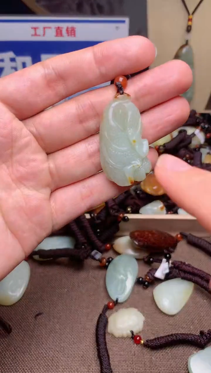 【闪购商品】和田玉颈饰未镶嵌1