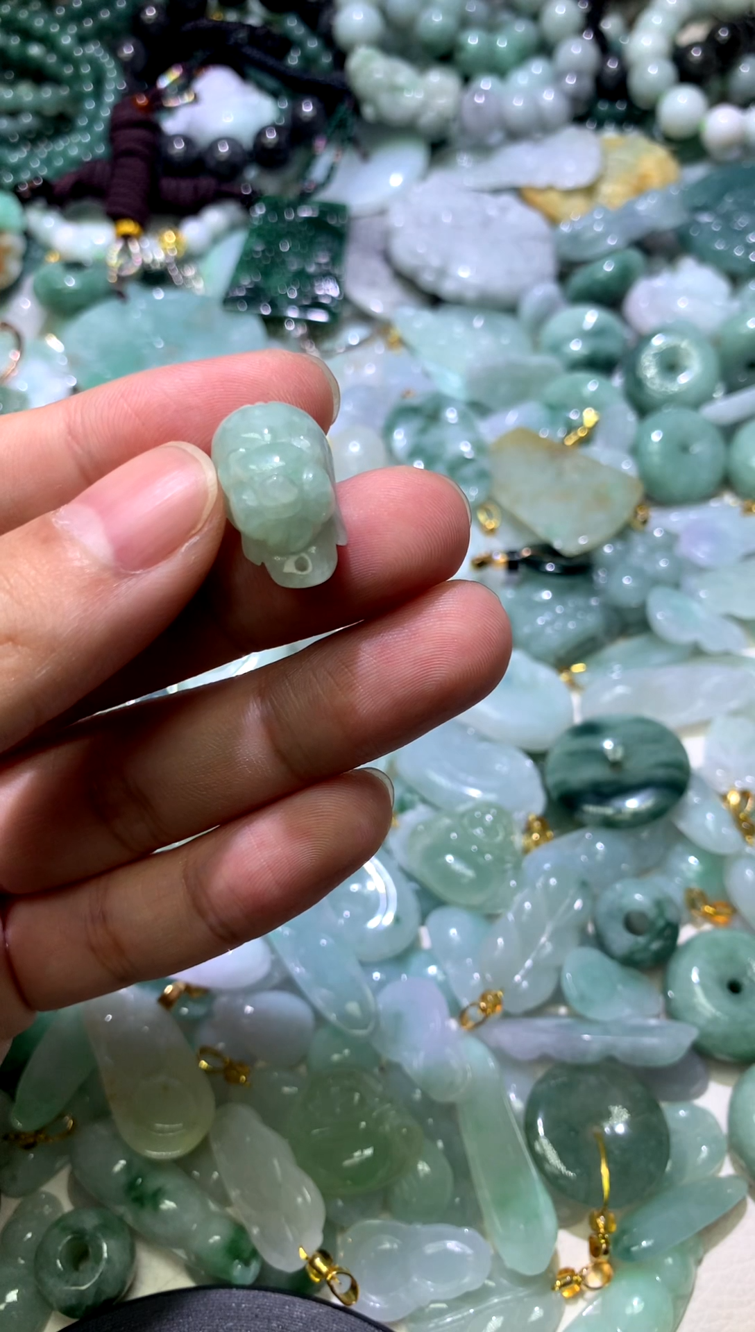 颈饰未镶嵌翡翠1