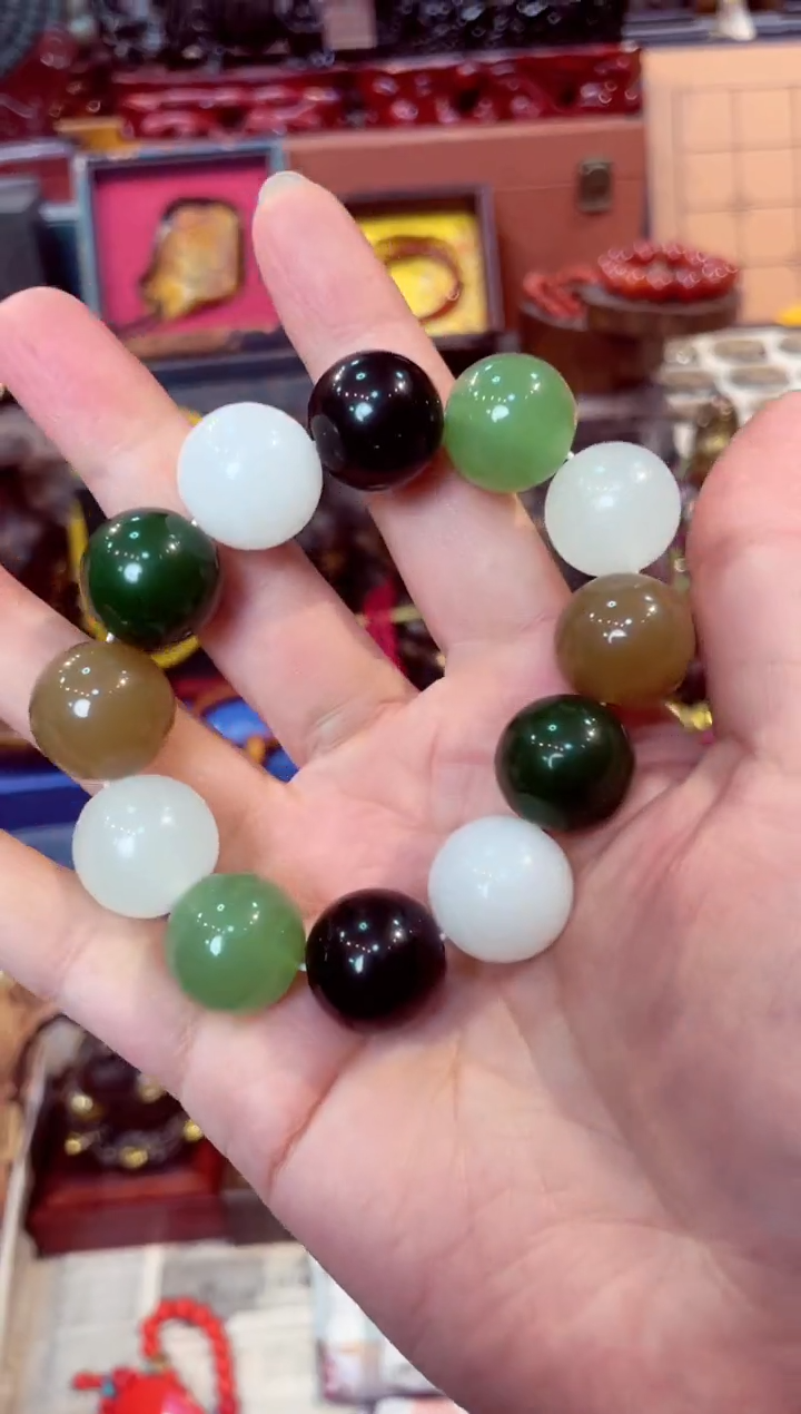 【闪购商品】和田玉手串未镶嵌                 