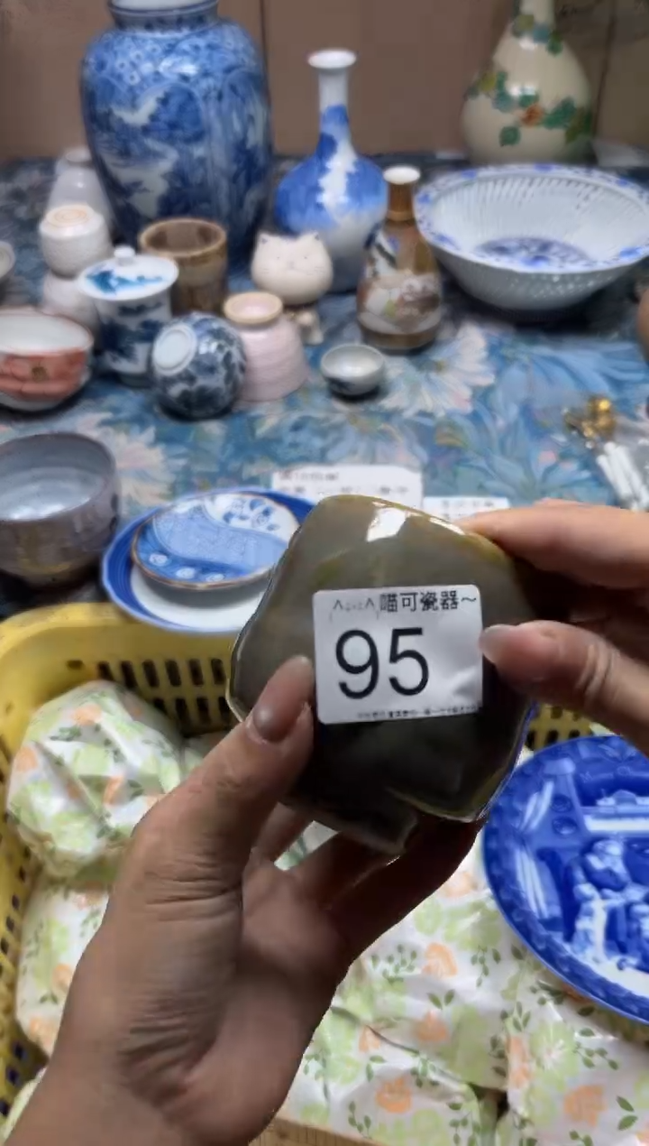 手工艺品木卓*?95