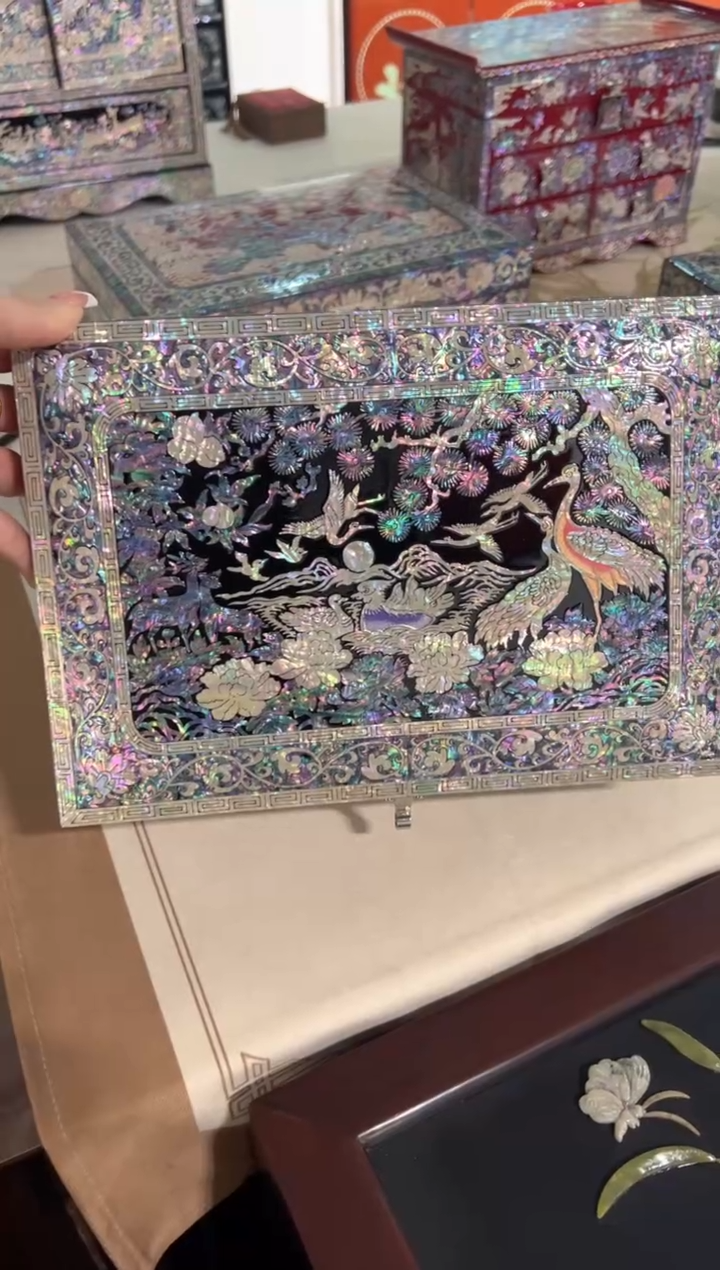 【闪购商品】鱼锁绒布底·弘贝雅螺钿漆器文化馆