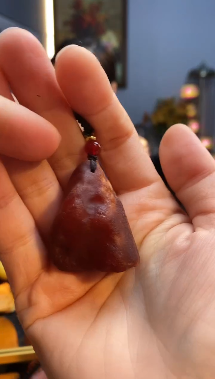 琥珀颈饰未镶嵌挂件