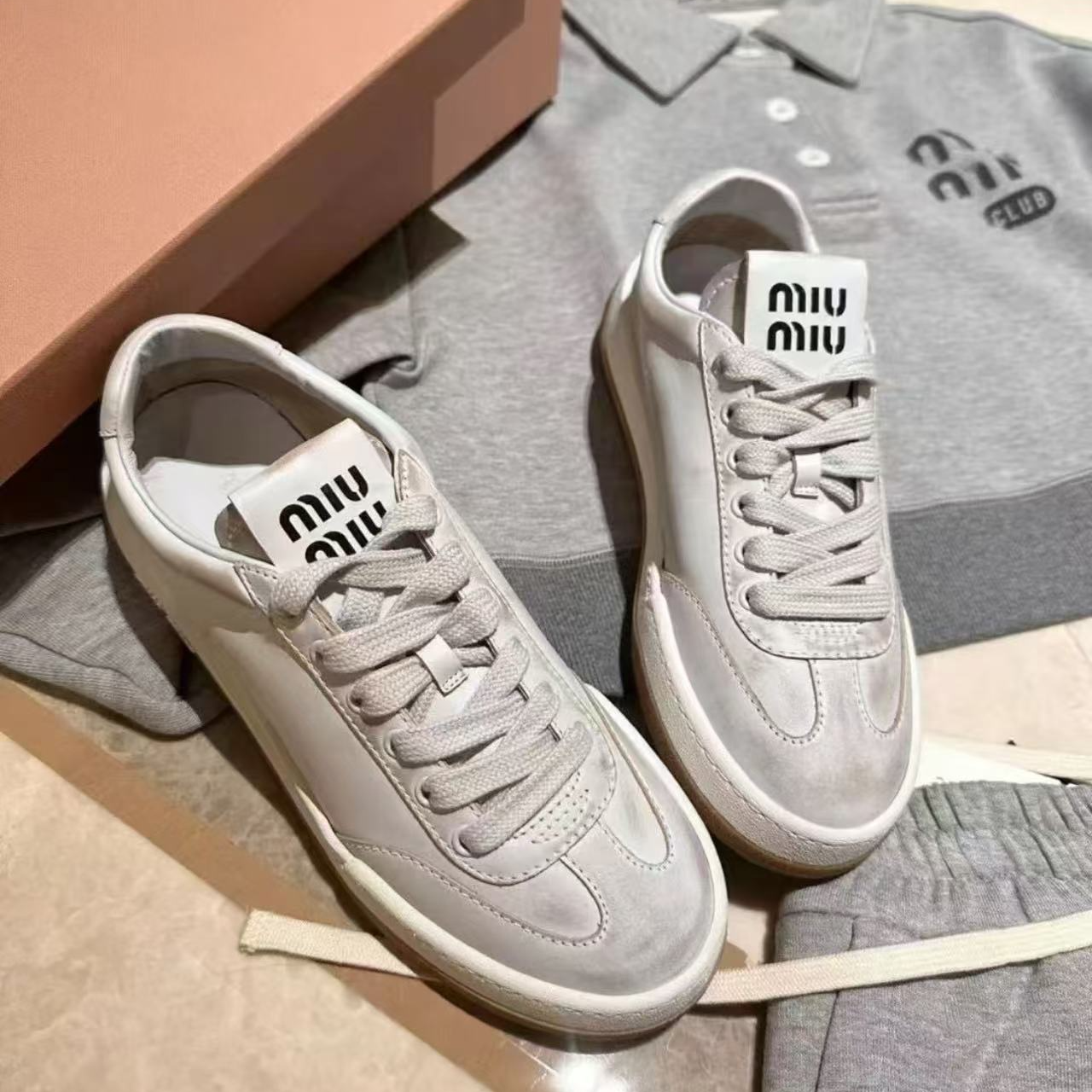 未使用 MIU MIU/缪缪 脏脏款板鞋平底鞋 36