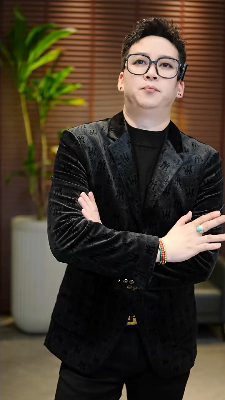 52码（125-140斤）西装