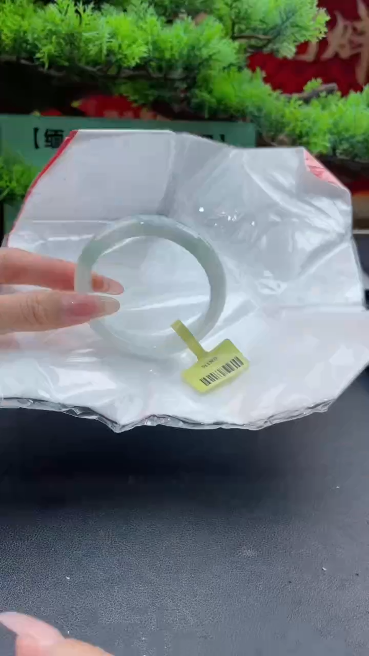 【闪购商品】翡翠手镯未镶嵌6翡翠手镯