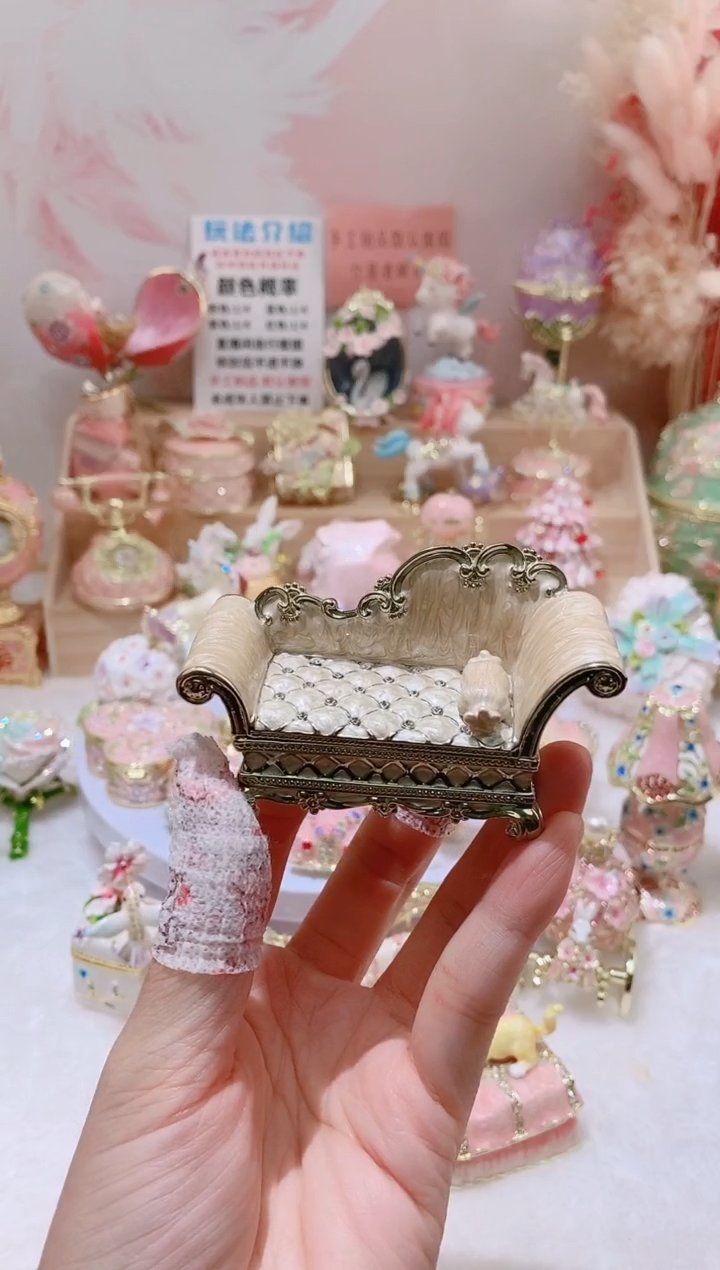 合金婉****y合金珐琅彩首饰盒摆件