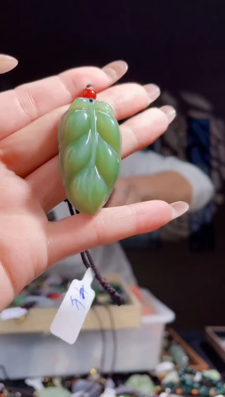 【闪购商品】和田玉颈饰未镶嵌拍一发一