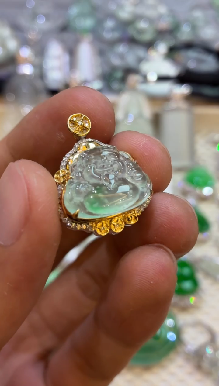 吊坠(不含链)18K金镶嵌翡翠财神