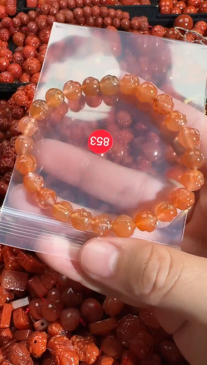 颈饰未镶嵌南红玛瑙1