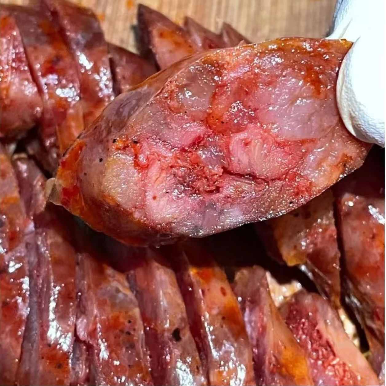 云南纯肉麻辣香肠风干腊味手工腊肠麻辣味猪肉肠农家自制真空包装