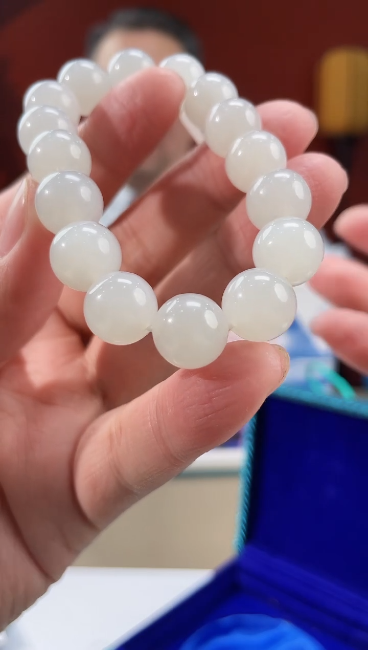 【闪购商品】定制和田玉多样性发货拍一发一01095