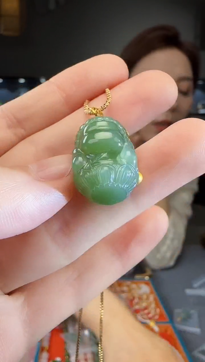 和田玉18K金镶嵌吊坠(不含链)1