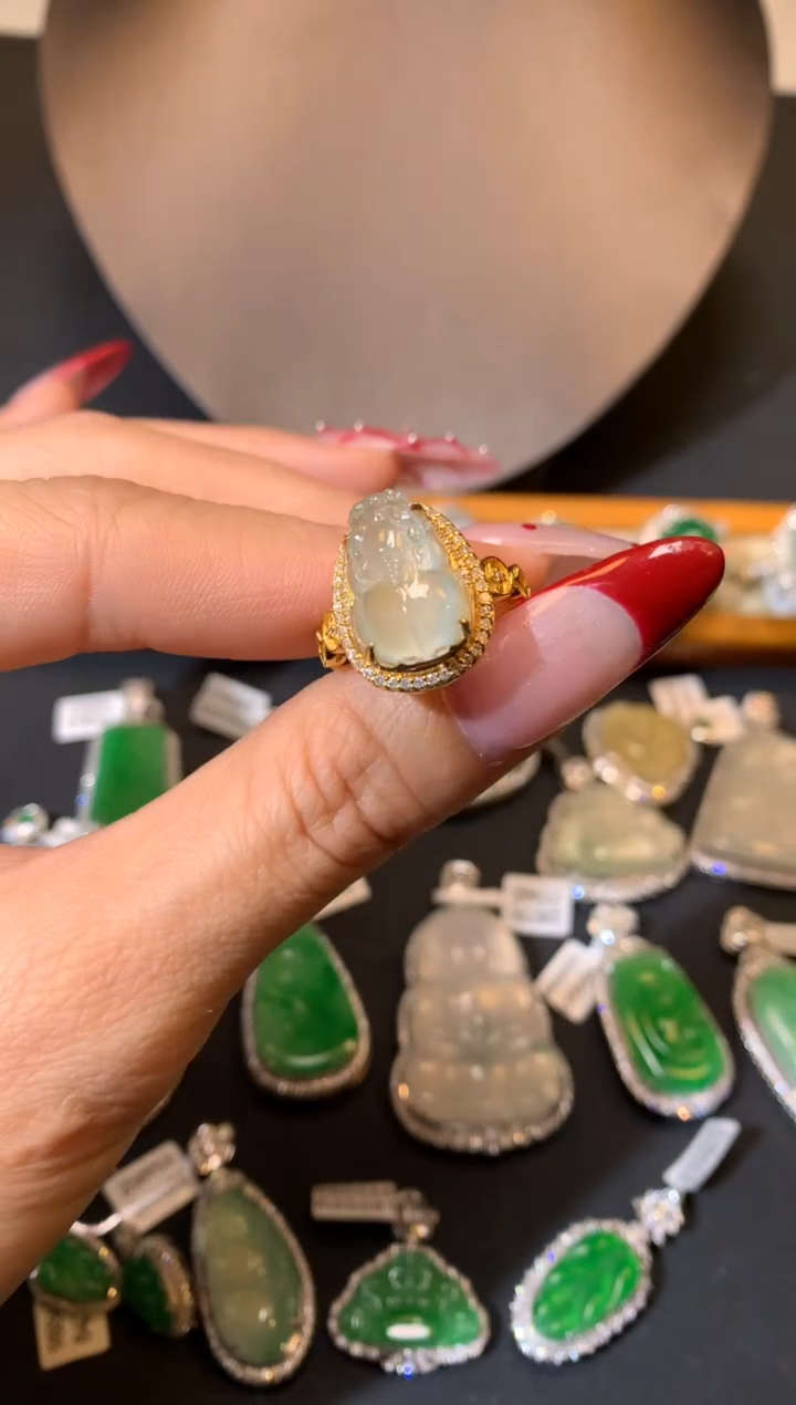 【闪购商品】翡翠吊坠(不含链)18K金镶嵌戒指