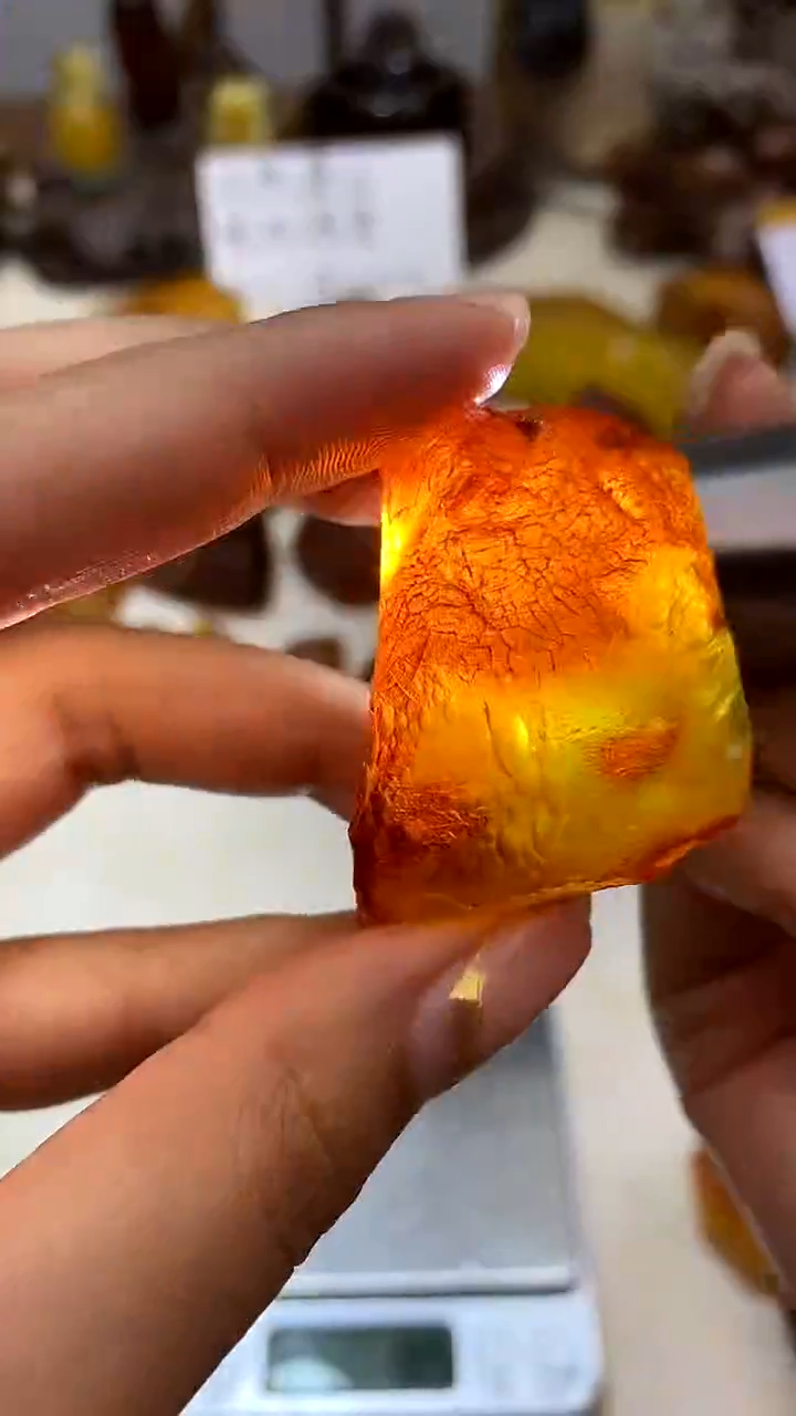 定制琥珀天然琥珀蜜蜡原石15g