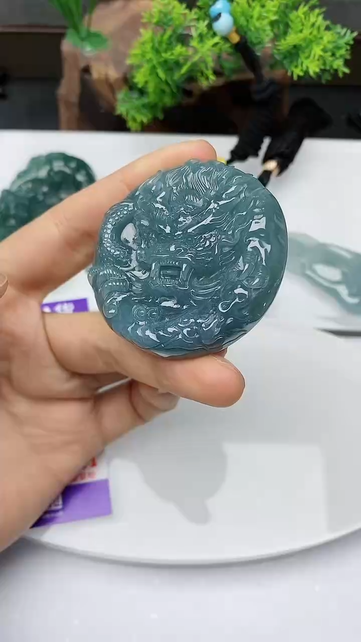 【闪购商品】翡翠颈饰未镶嵌