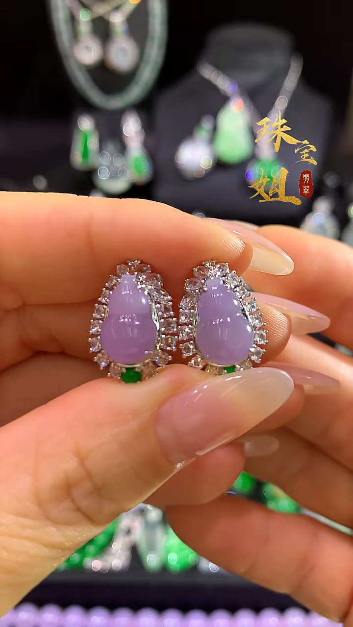 18K金镶嵌翡翠耳饰耳饰