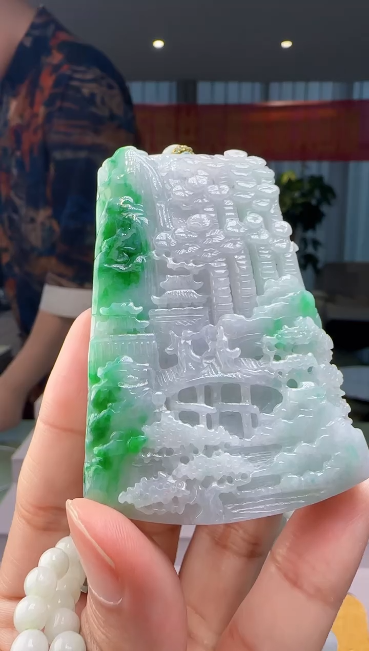 翡翠未镶嵌吊坠(赠链)XM@@960Q7J03765