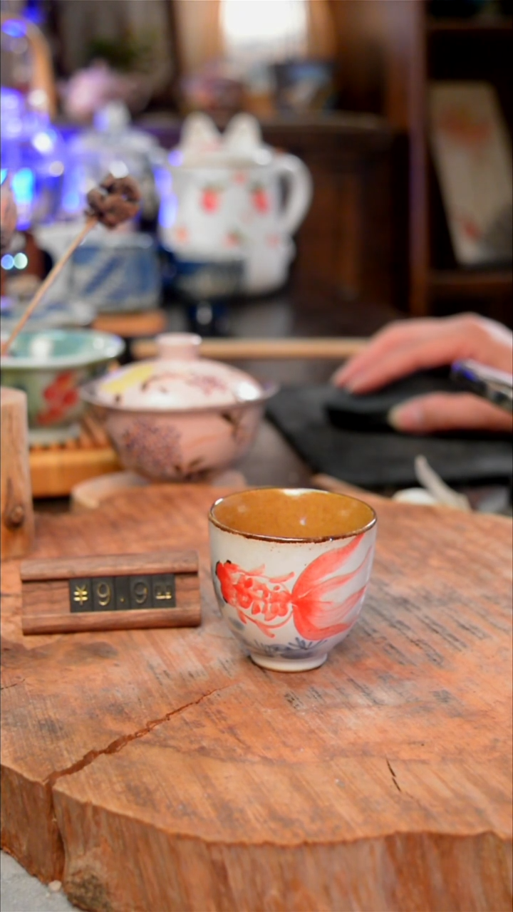 杯子金鱼手工手绘手工手绘