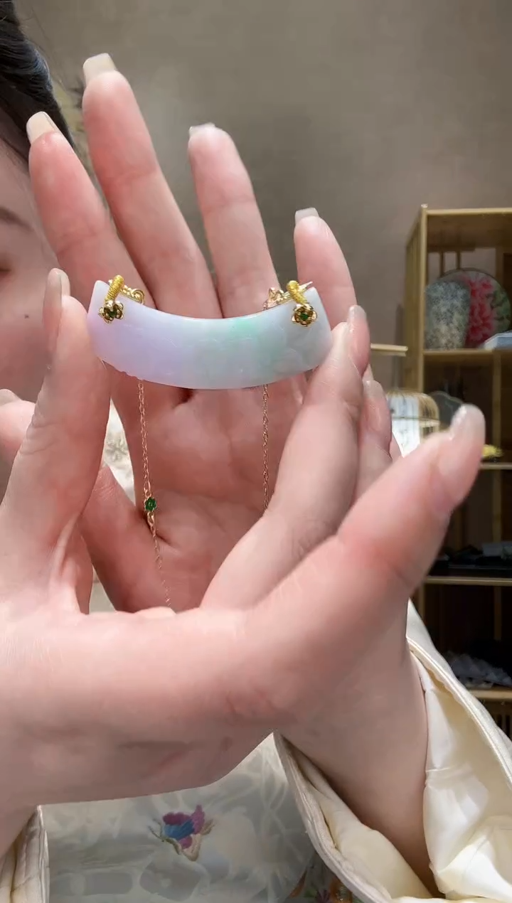 【闪购商品】翡翠颈饰未镶嵌吊坠