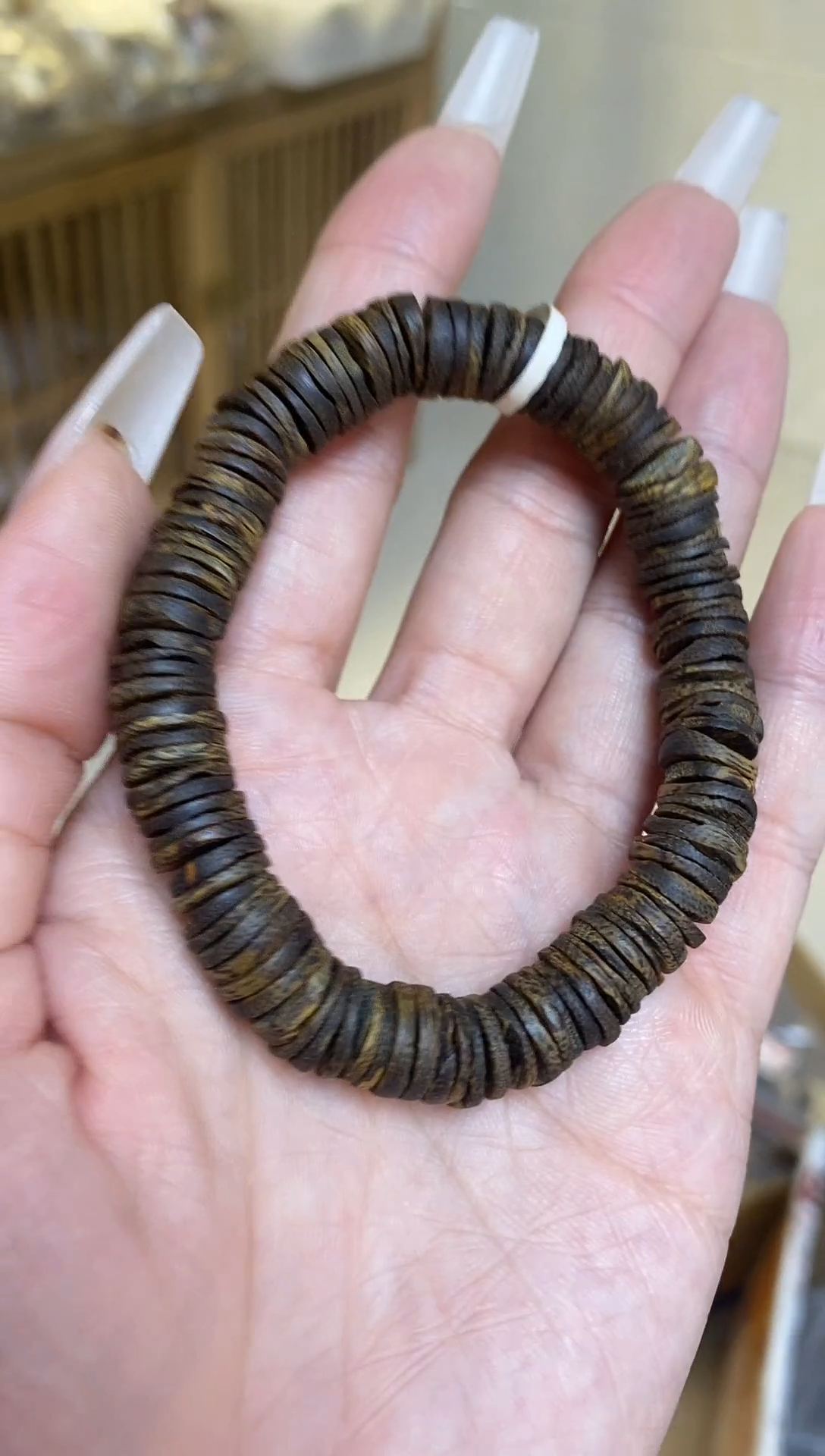 【闪购商品】沉香手串棋楠乌身沉水片片珠单圈多样性发其一