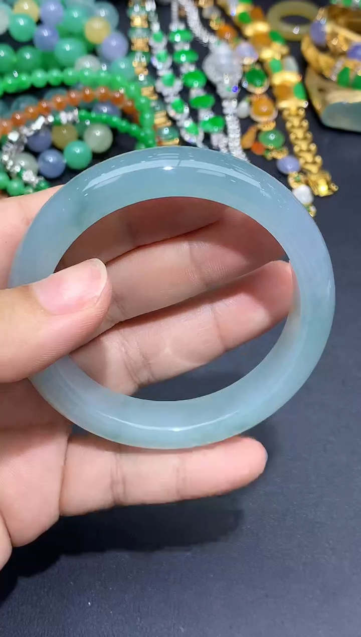 翡翠手镯未镶嵌650-春日珠宝