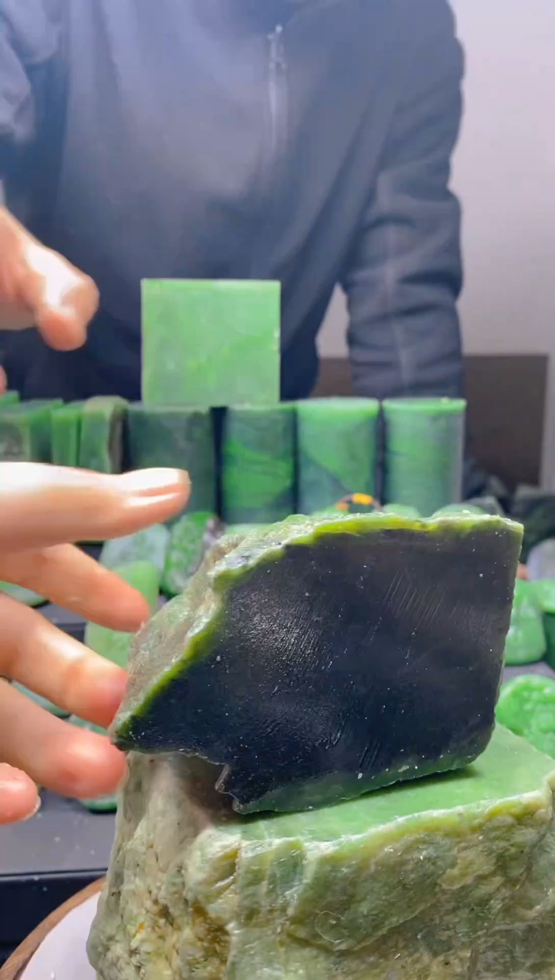 未镶嵌和田玉（碧玉）珠宝半成品1