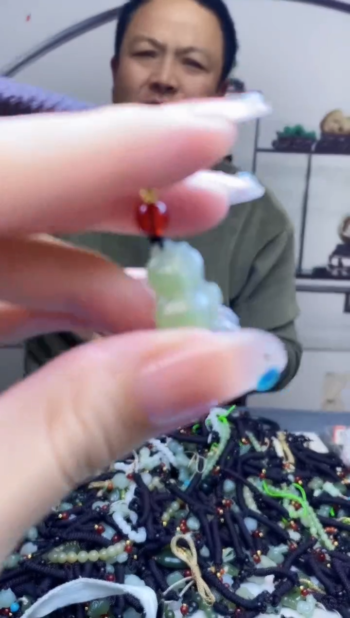 颈饰未镶嵌和田玉多样性发拍一发一