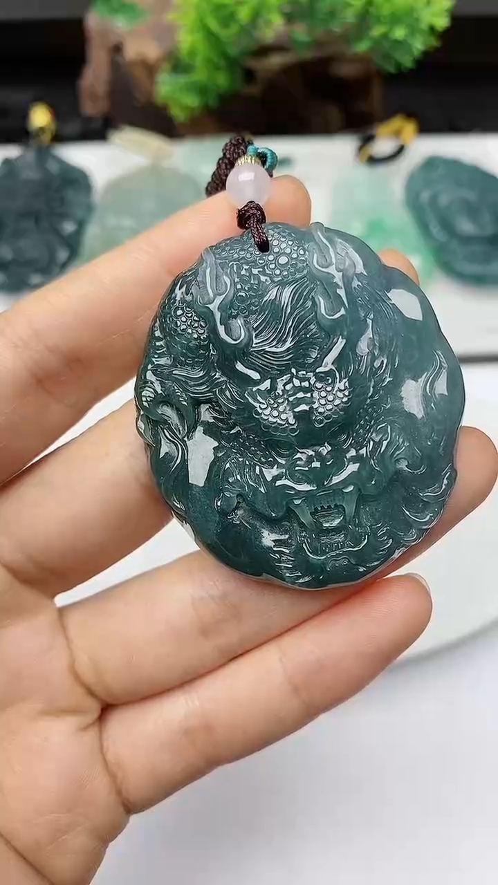 【闪购商品】翡翠颈饰未镶嵌