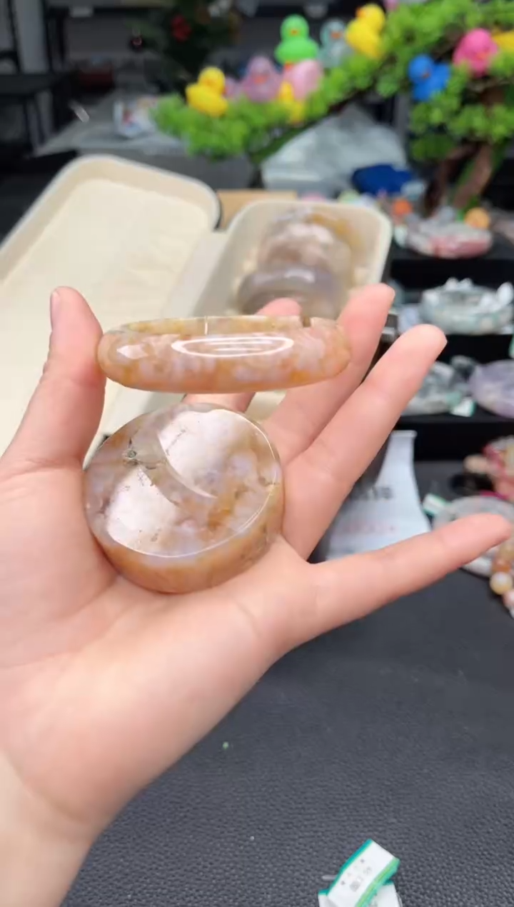 石英质玉未镶嵌手镯54圈口（赠品镯心）3658953