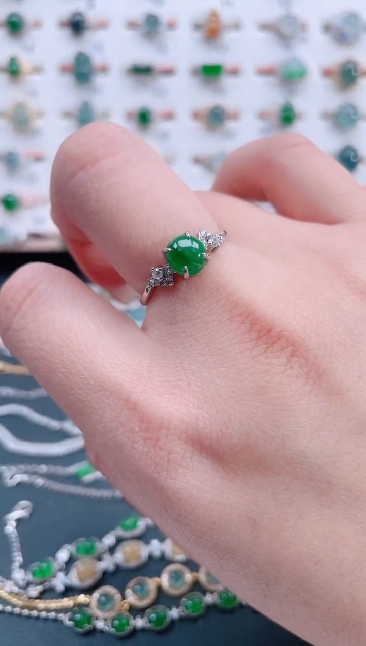 银S925镶嵌戒指翡翠?****?天然翡翠