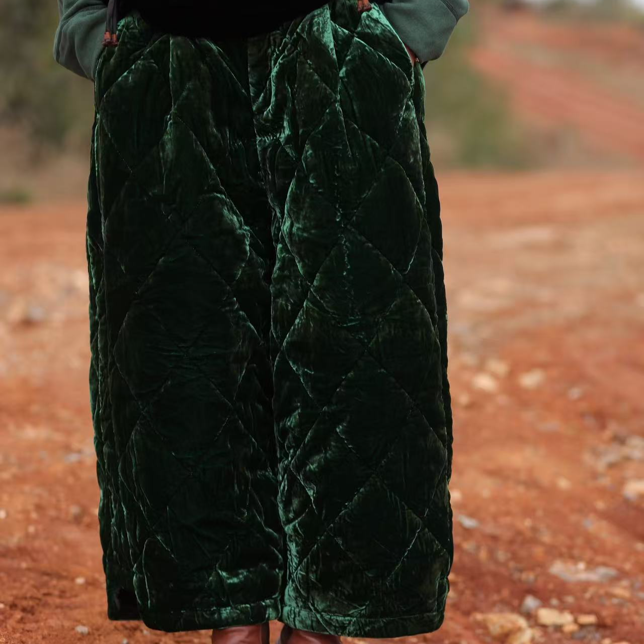 荼-冬季新款半松紧菱形格压线金丝绒棉裤351109（库长90臀围154）