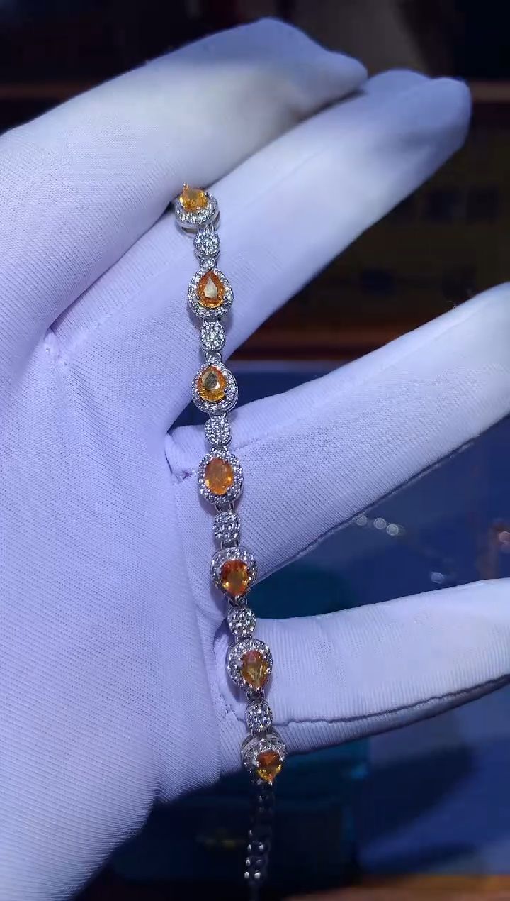 【闪购商品】蓝宝石手链银S925镶嵌........