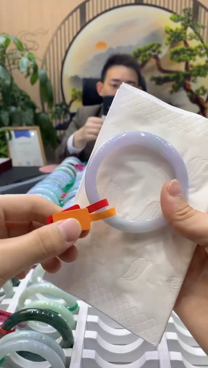 【闪购商品】翡翠手镯未镶嵌000002676