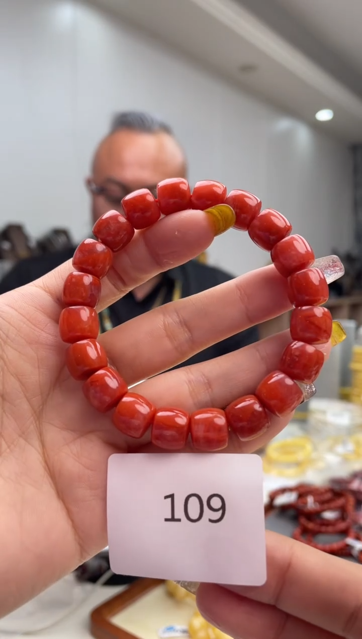 【闪购商品】南红玛瑙颈饰未镶嵌109多样性发其中一件