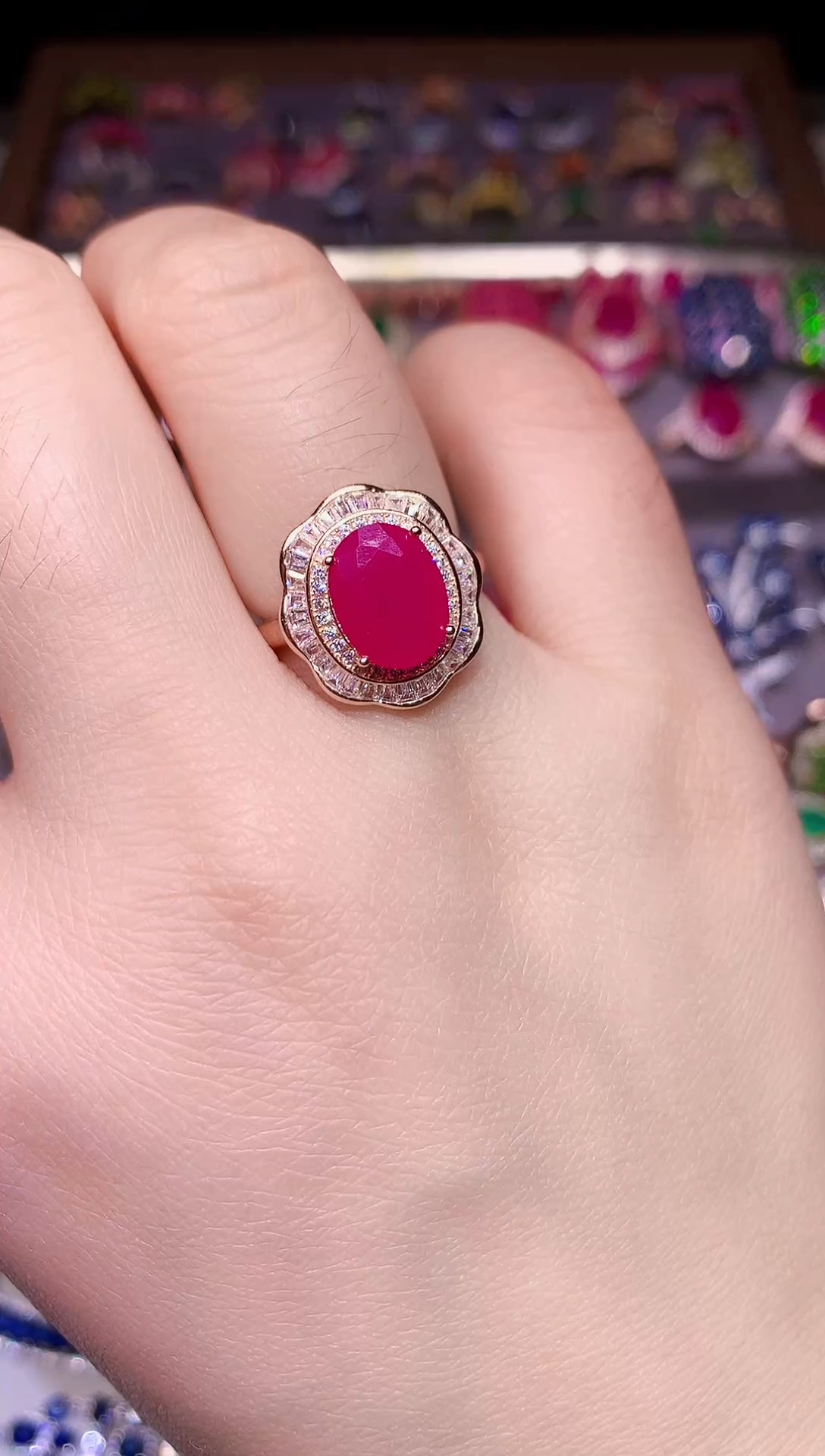 银S925镶嵌戒指红宝石....