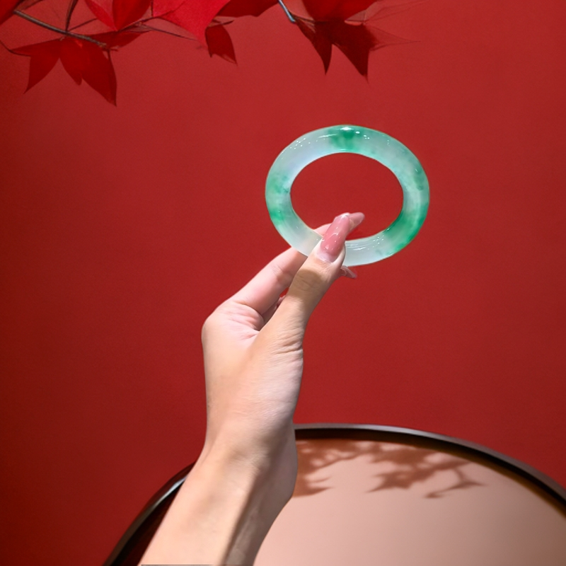 时尚女王精美手镯 透水润美人镯 多样性发其一