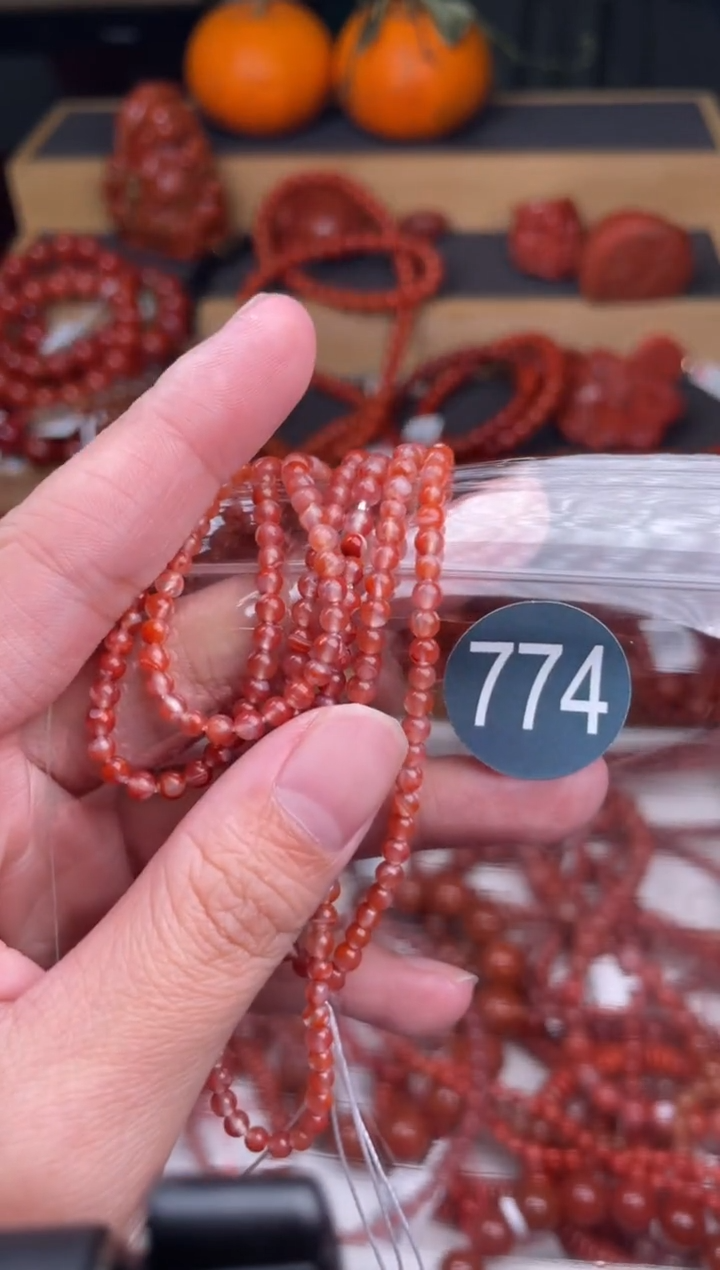 【闪购商品】南红玛瑙珠宝奇石未镶嵌774-3