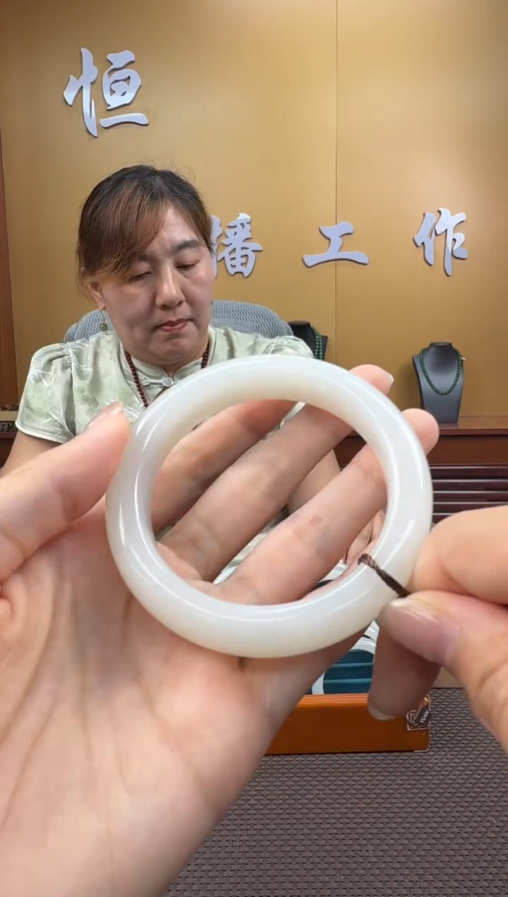 和田玉未镶嵌颈饰手镯57