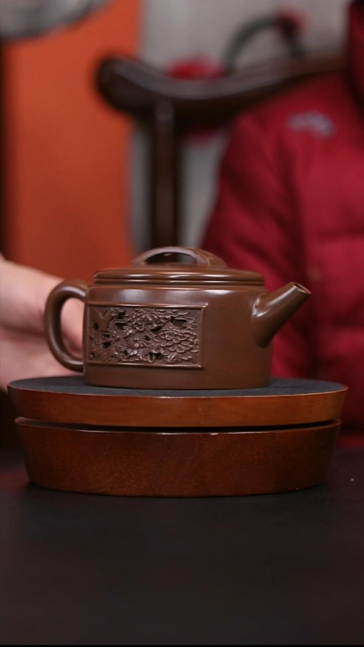 央广国宝苑紫砂茶壶 25