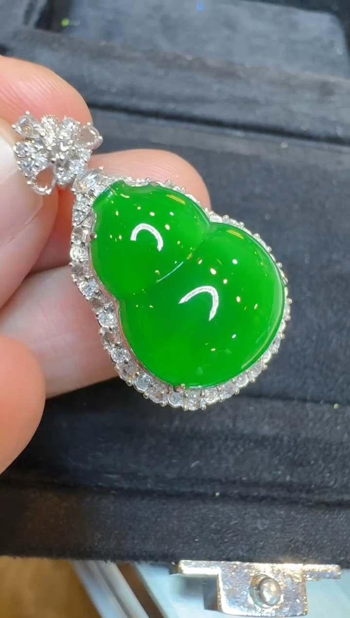 【闪购商品】翡翠吊坠(不含链)18K金镶嵌多样性团购发一件