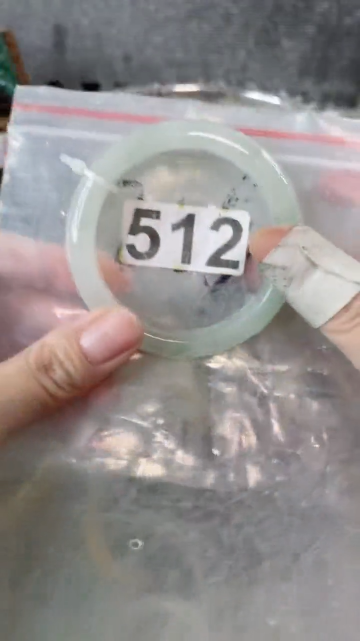 【闪购商品】石英质玉手镯未镶嵌5455+512