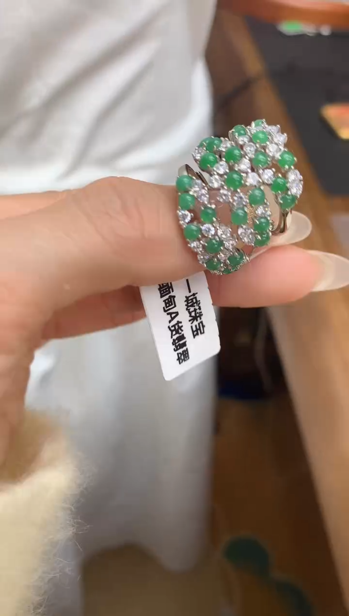 【闪购商品】翡翠戒指银S925镶嵌戒指 多样性发（1件）