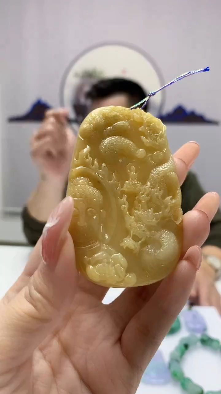 【闪购商品】定制翡翠未镶嵌5152DD-毛货挂件117