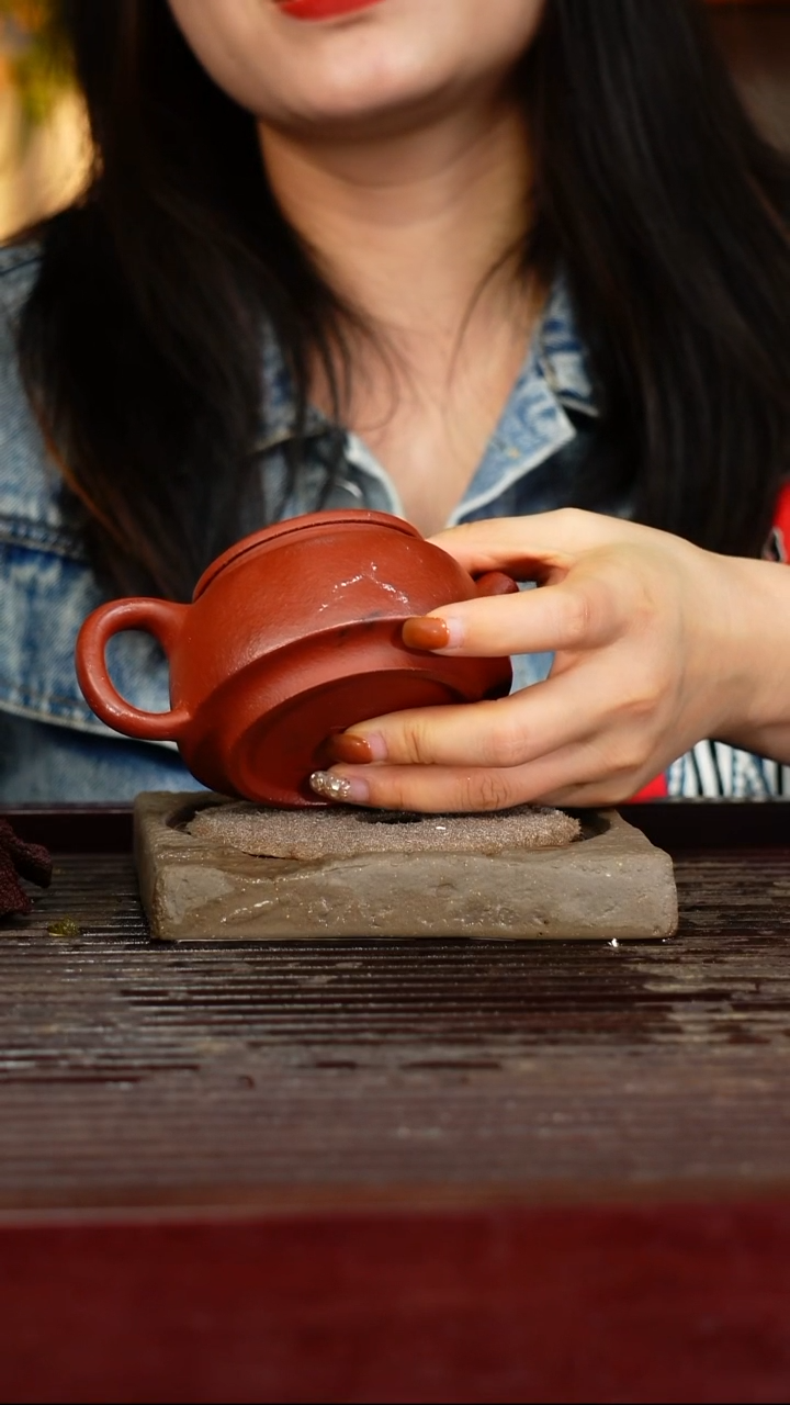 宜兴原矿紫砂壶茶壶宜兴原矿紫砂壶茶壶170C