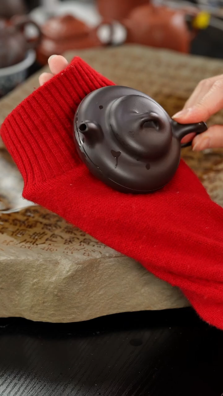 【闪购商品】紫砂茶壶wg老黑料线圆130cc